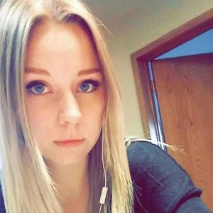 Meet your Posher, Laurel