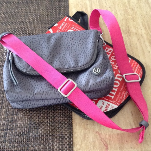 Lululemon bag