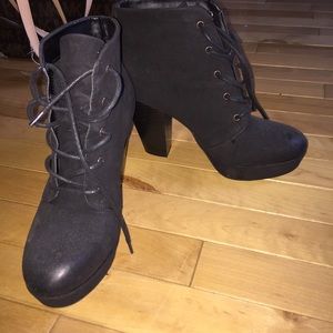 Brand new, size 8 lace up booties. Black.