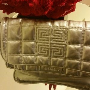 Givenchy Make-up Bag!!