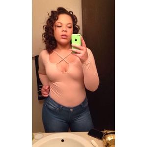 Meet your Posher, Ashia