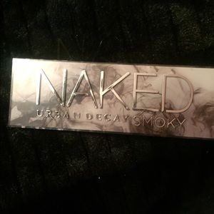 Urban Decay smokey eye❤️😋 only been used once