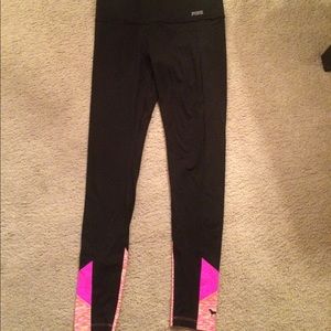 VS Pink yoga pants! Great condition 💞