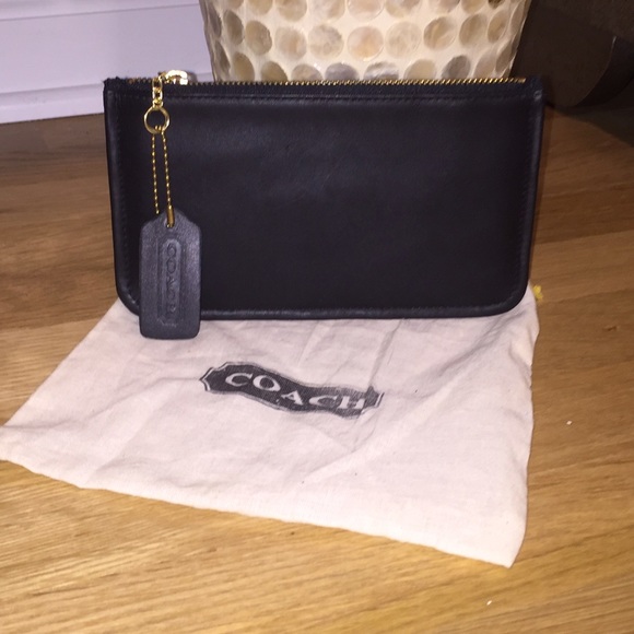 Coach Small Pouch ❤️❤️