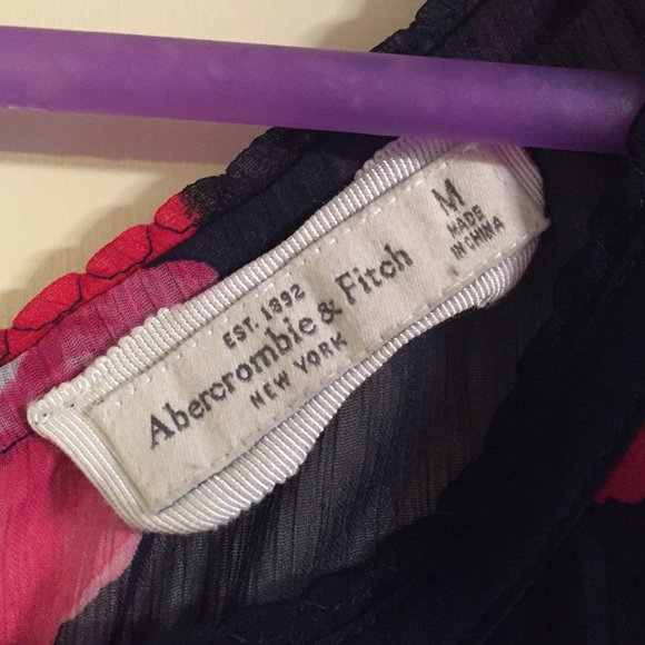 Abercrombie and Fitch Crop Top - Picture 2 of 3