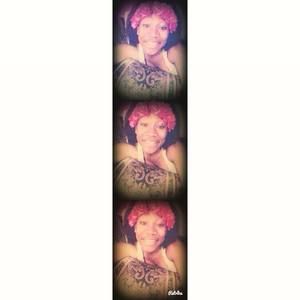 Meet your Posher, Jakia