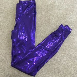 High waisted Shiny purple leggings