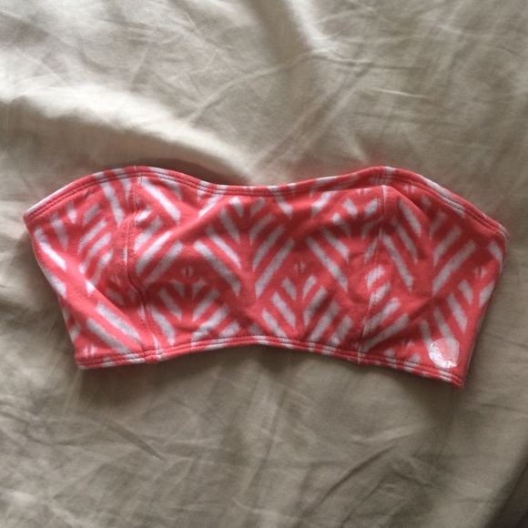 Pink and white bandeau