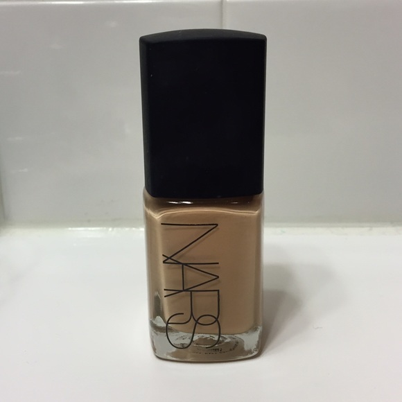 Nars sheer glow foundation Punjab