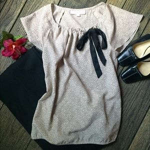 Adorable Ann Taylor LOFT Blouse with Bow