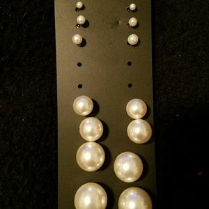 Pearl earrings