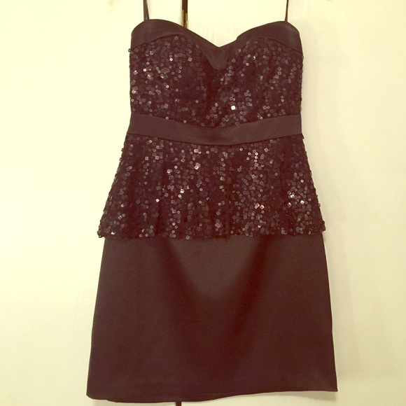 Prom dress - Picture 2 of 5