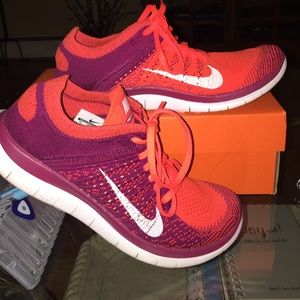 NIKE Woman's Free FlyKnit 4.0  [Size: 7]