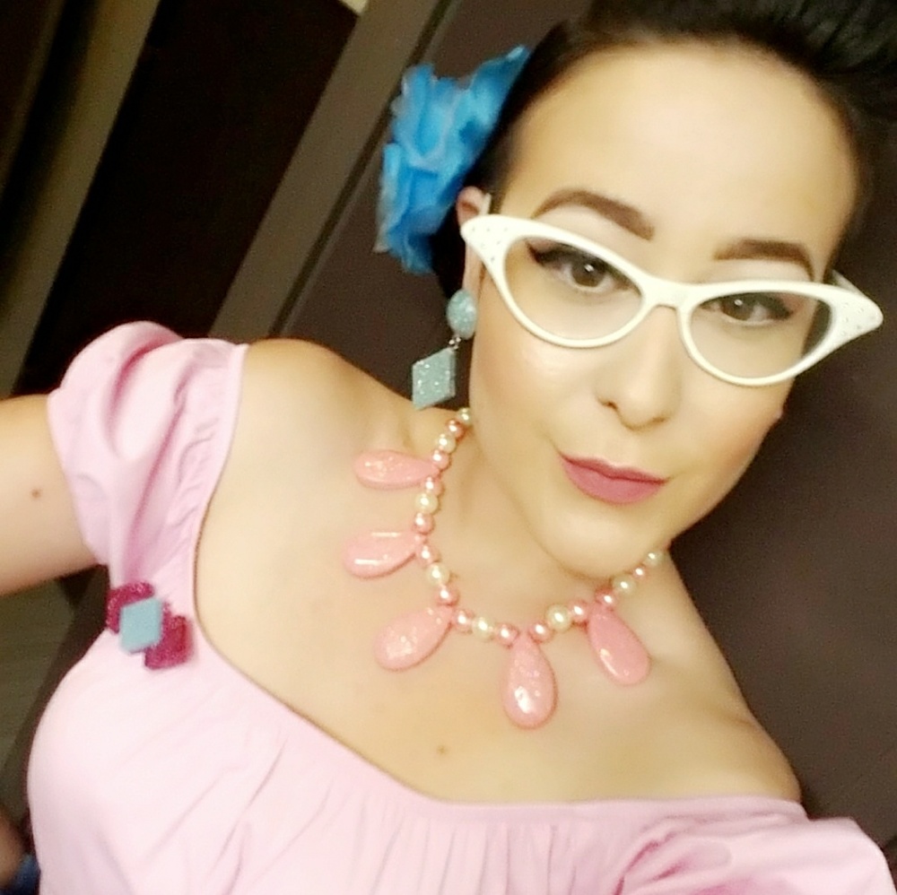 Meet your Posher, Melissa