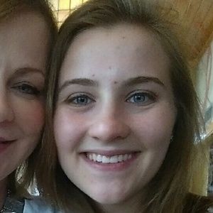 Meet your Posher, Jena