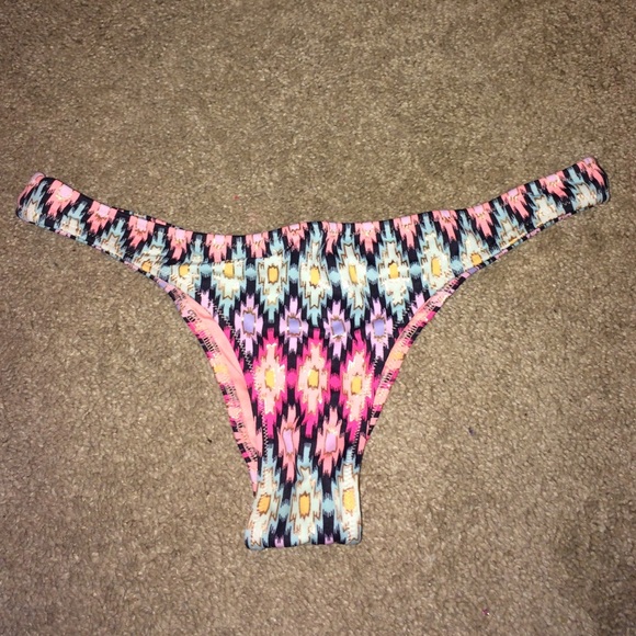 Victoria's Secret swimsuit bottoms "the itsy"