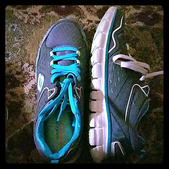 skechers  memory foam sport running shoes