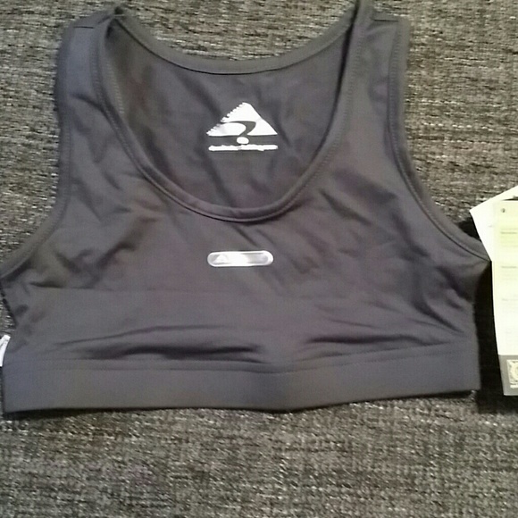 Workout top by Dominator NWT - Picture 2 of 4