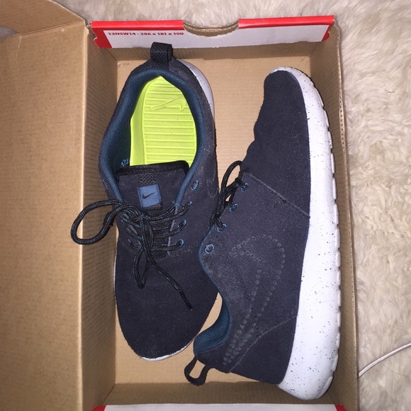 Black Suede Nike Roshes