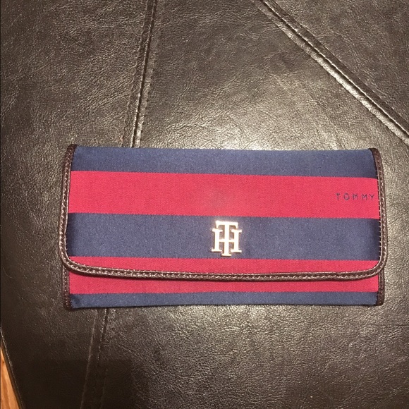 Tommy Hilfiger wallet