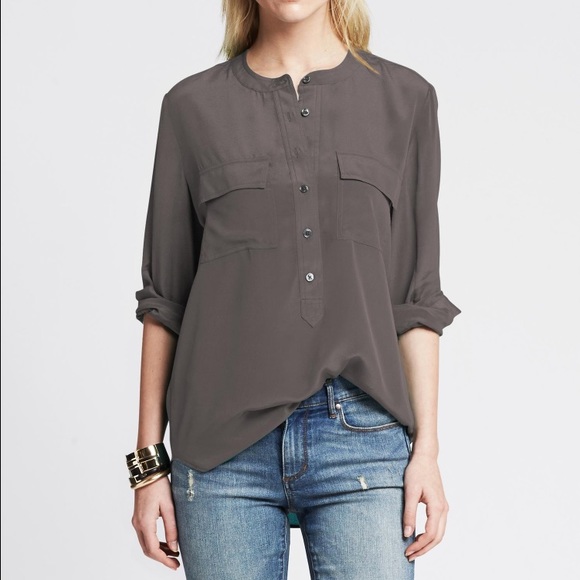 Banana republic long sleeve silk blouse