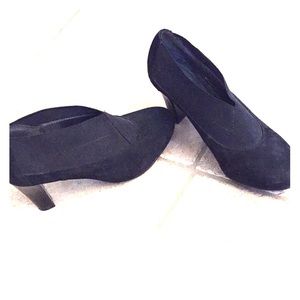 Naturalizer black suede booties