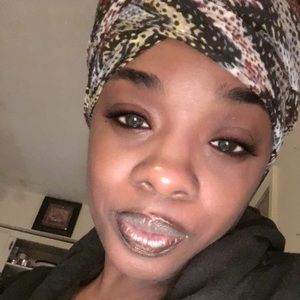 Meet your Posher, Mahogany