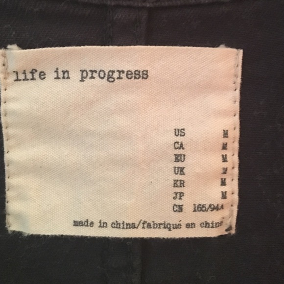 Macy's trench coat - Picture 2 of 2