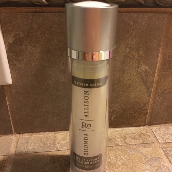 🎯🎯Sold🎯🎯Rhonda Allison Hydration Serum