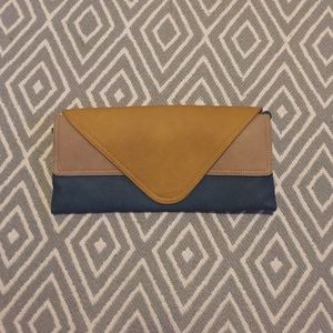 Shiraleah Color-Block Envelope Clutch