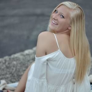 Meet your Posher, Elly