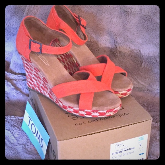 Strappy Coral Rope Wedges
