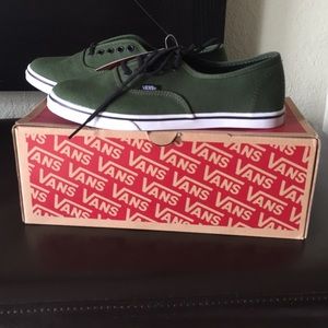 kumbu green vans