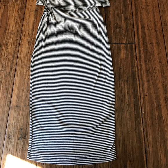 [2X HOST PICK] Grey & Ivory Striped Dress - Picture 4 of 5