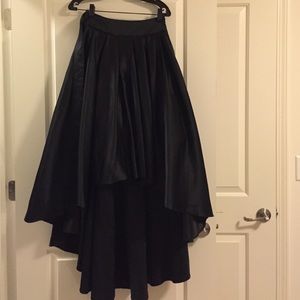Akira satin hi/low skirt
