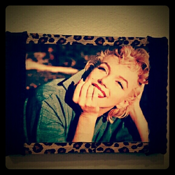 8x10 Marylin Monroe Canvas with Leopard accent