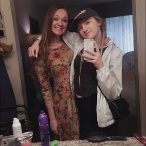 Meet your Posher, Abbi