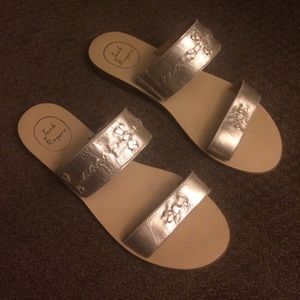 NEW! Genuine Jack Rogers Sandals