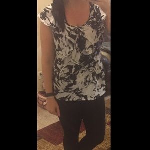 Black and white patterned top size medium