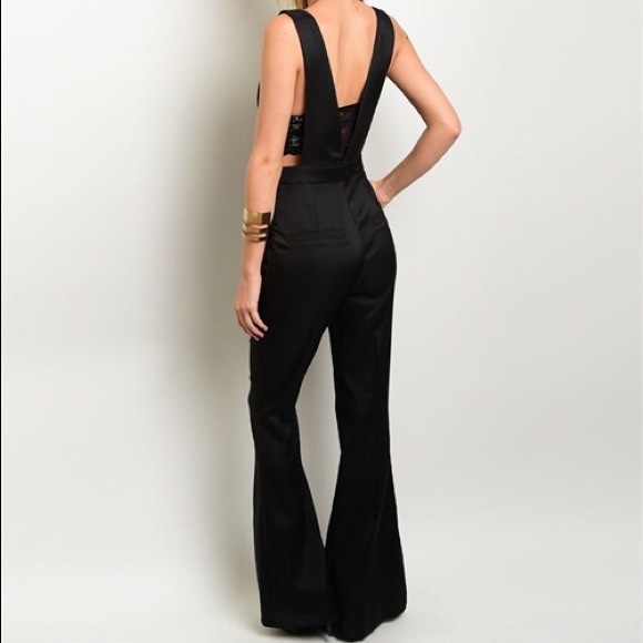 ❗️LAST ONE❗️🎉2x HOST PICK🎉 Hot Black Jumpsuit - Picture 2 of 3