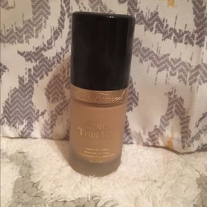 Too faced born this way liquid foundation