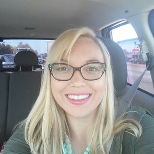 Meet your Posher, Melissa