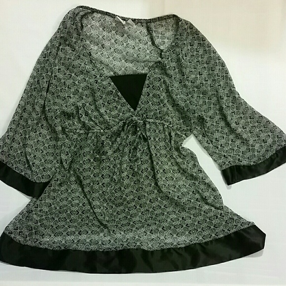 SO Wear it declare it Top and undershirt