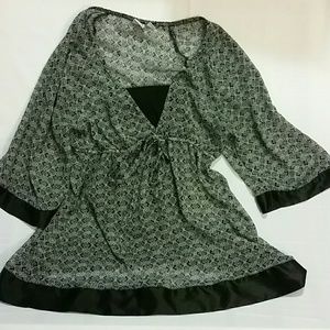 SO Wear it declare it Top and undershirt