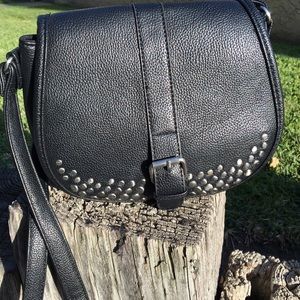 Long, cross body bag!