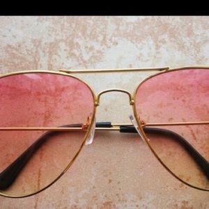 Peachy ombré frames