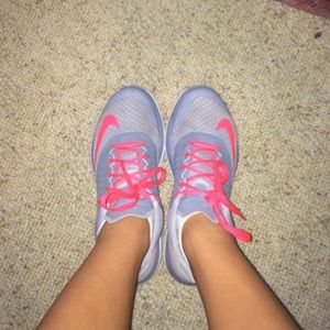 Nike fit sole, size 8!