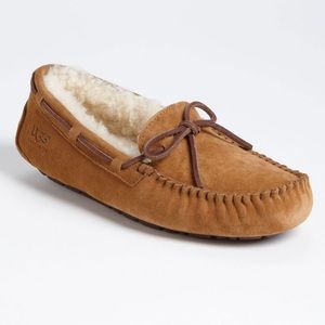 UGG 'Dakota' Slipper