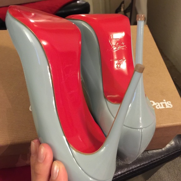 SOLD on EBAY Christian Louboutin Dorissima - Picture 3 of 4