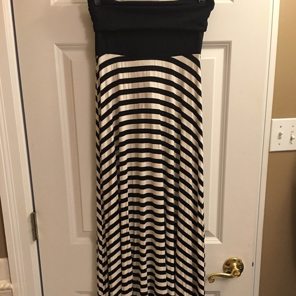 Nwt maxi skirt